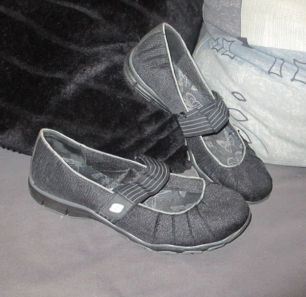 Skechers1